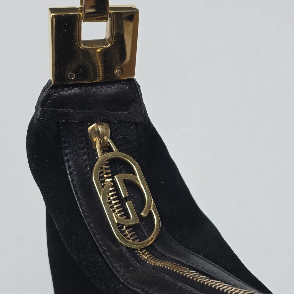 Vintage Authentic Gucci Black Suede Shoulder Purse With Gold Accents And GG - Picture 10 of 17